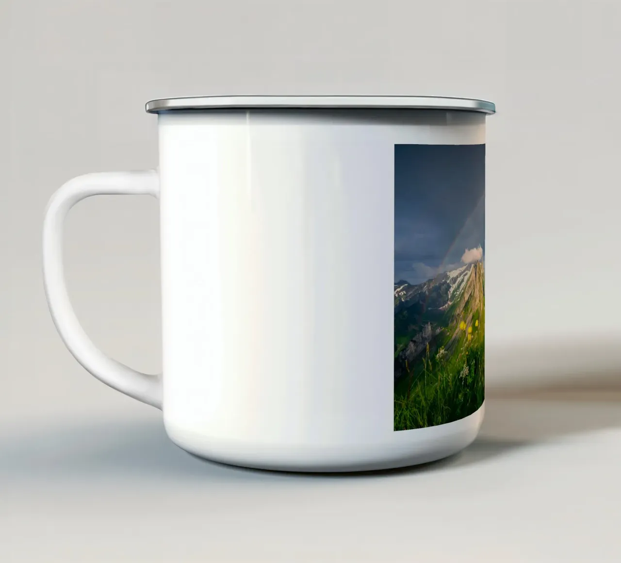 montagne arcobaleno tazza in smalto da Earthly Visions