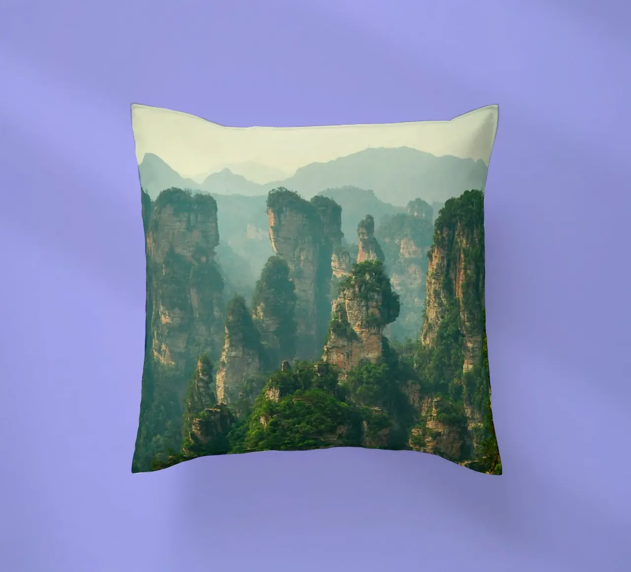 montagne imponenti cime calcaree cuscino da Earthly Visions