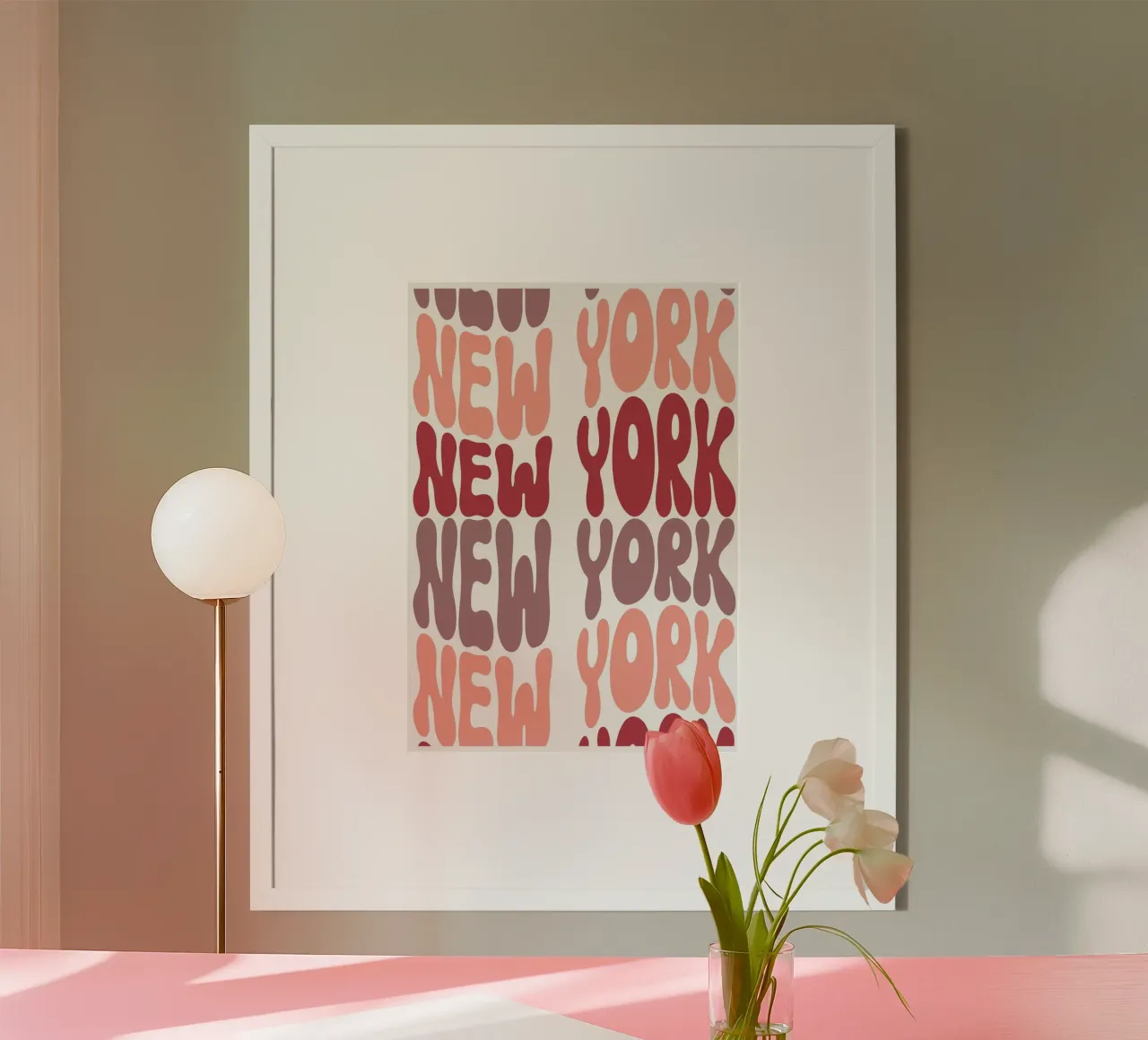Testo New York Groovy: Arte murale estetica retrò di New York poster con telaio in legno da ClubArt