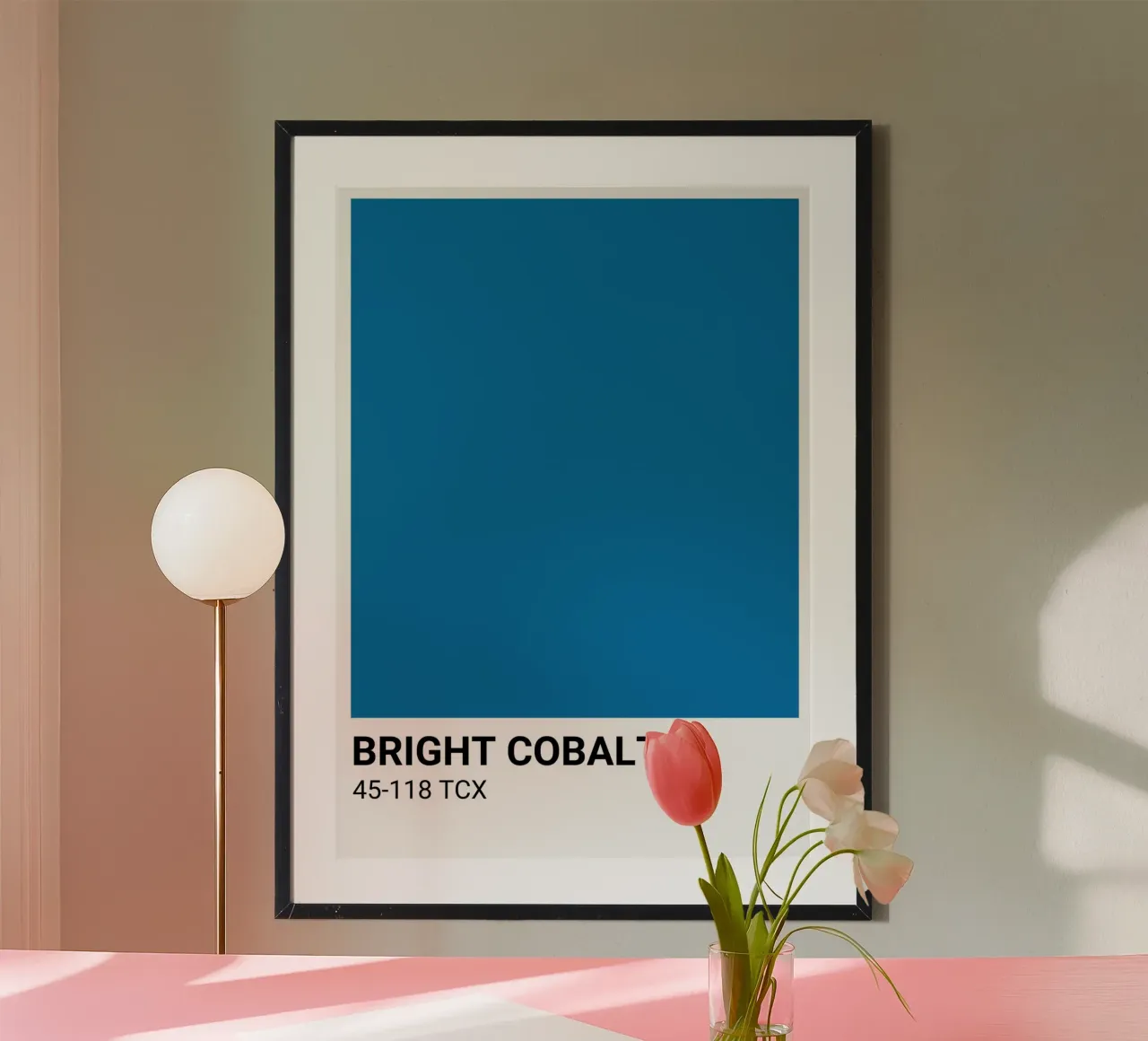 Pantone cobalto brillante: Stampa d'arte moderna a blocchi di colore poster da homdeco
