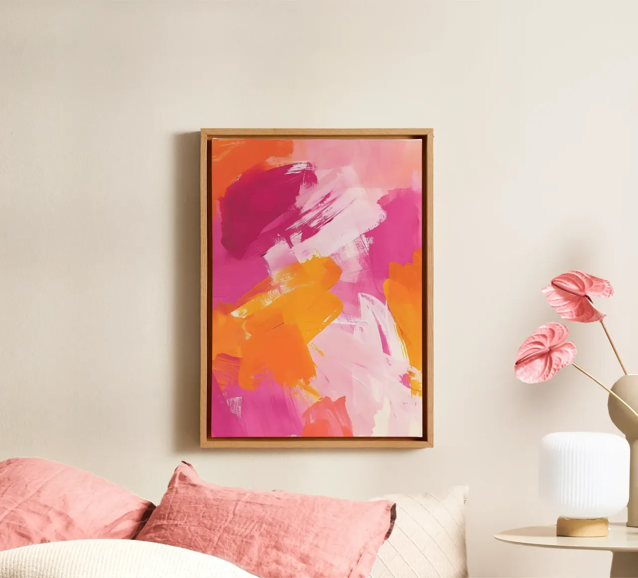 Abstrakte Pinselstriche: Lebendiges Rosa & Orange Moderne Kunst Leinwand mit Schattenfugenrahmen von homdeco