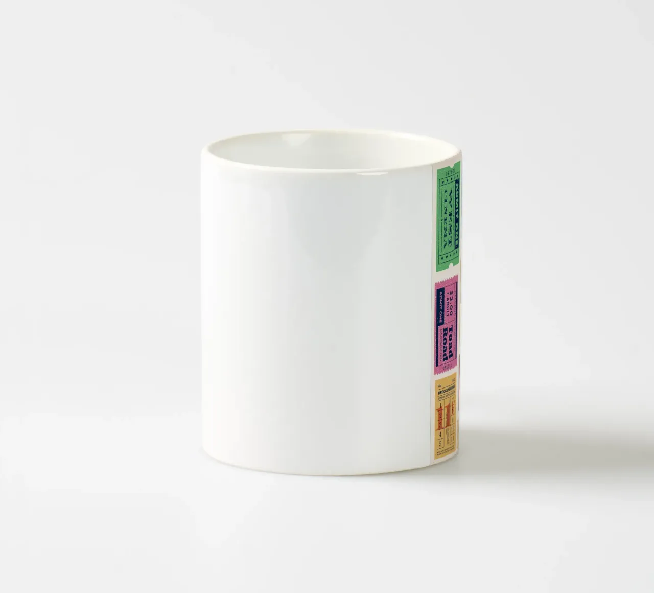 Biglietti d'ingresso vintage: Collezione di arte pop retrò tazza in ceramica da homdeco