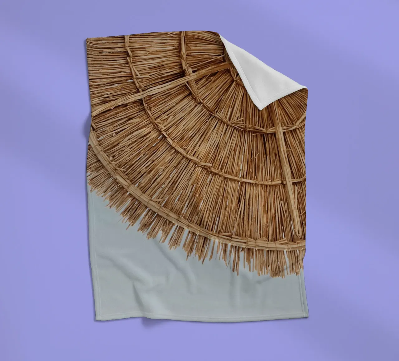 Stroh Regenschirm Textur Coastal Boho Ästhetische Kunst Fleecedecke von dawnthesea