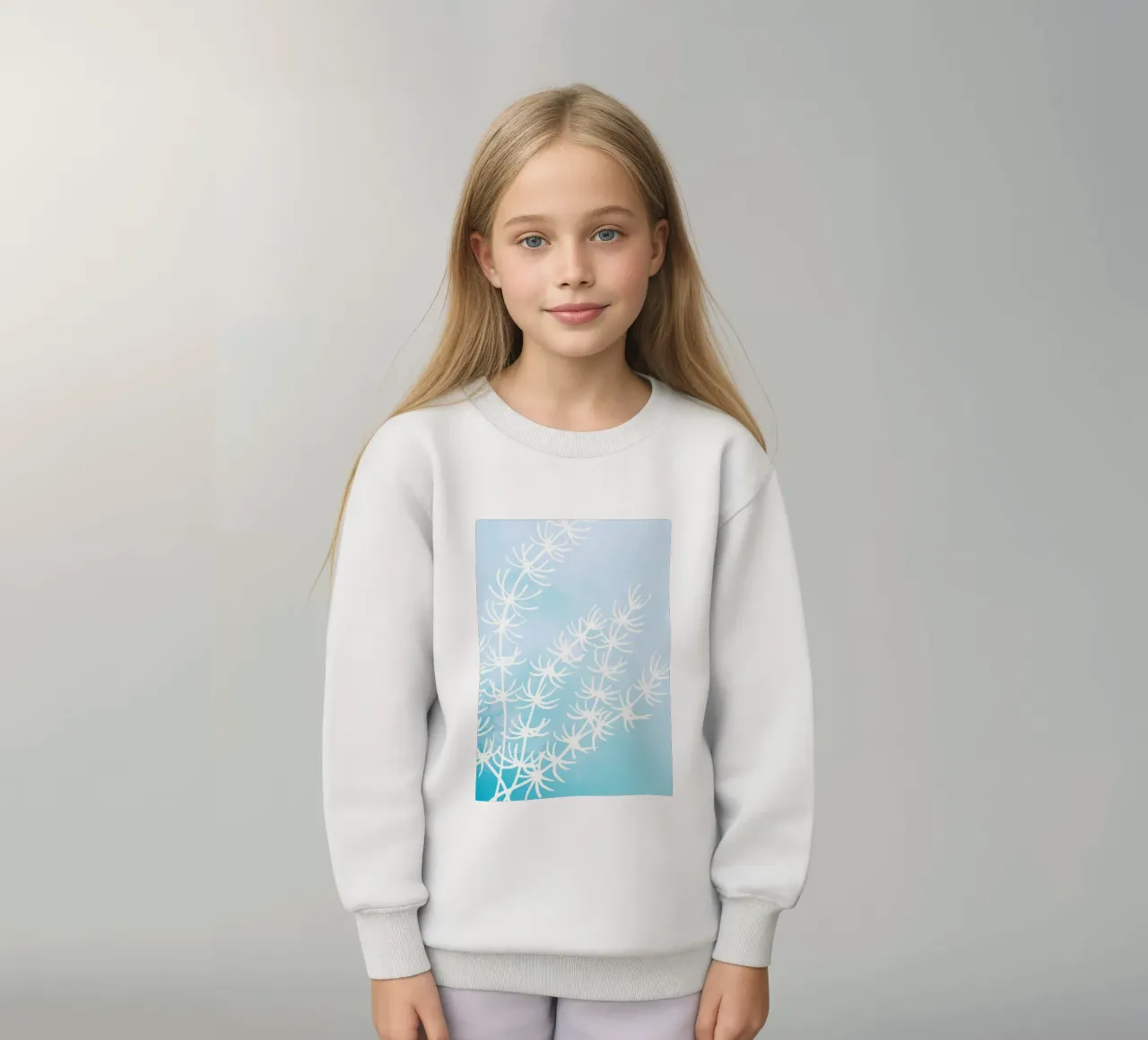 Alghe astratte bianche su acquerello blu felpa bambino da dawnthesea