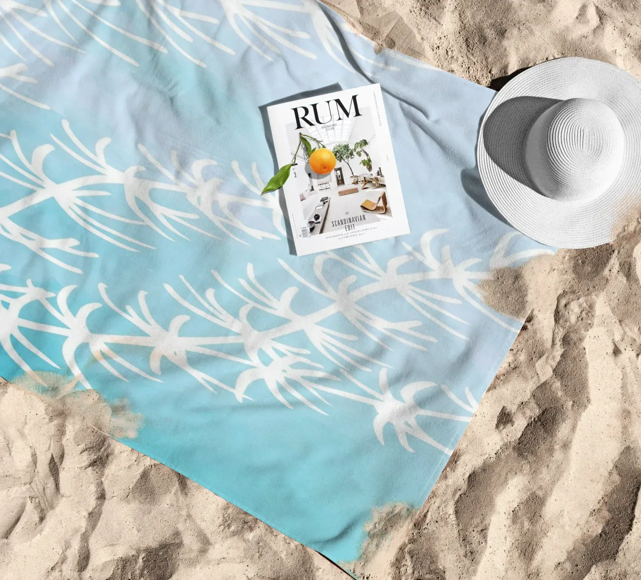 Alghe astratte bianche su acquerello blu telo mare da dawnthesea