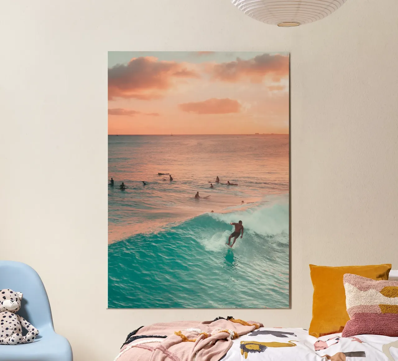 Sessione di surf al tramonto Waikiki Beach Ocean Art poster con telaio in alluminio da dawnthesea