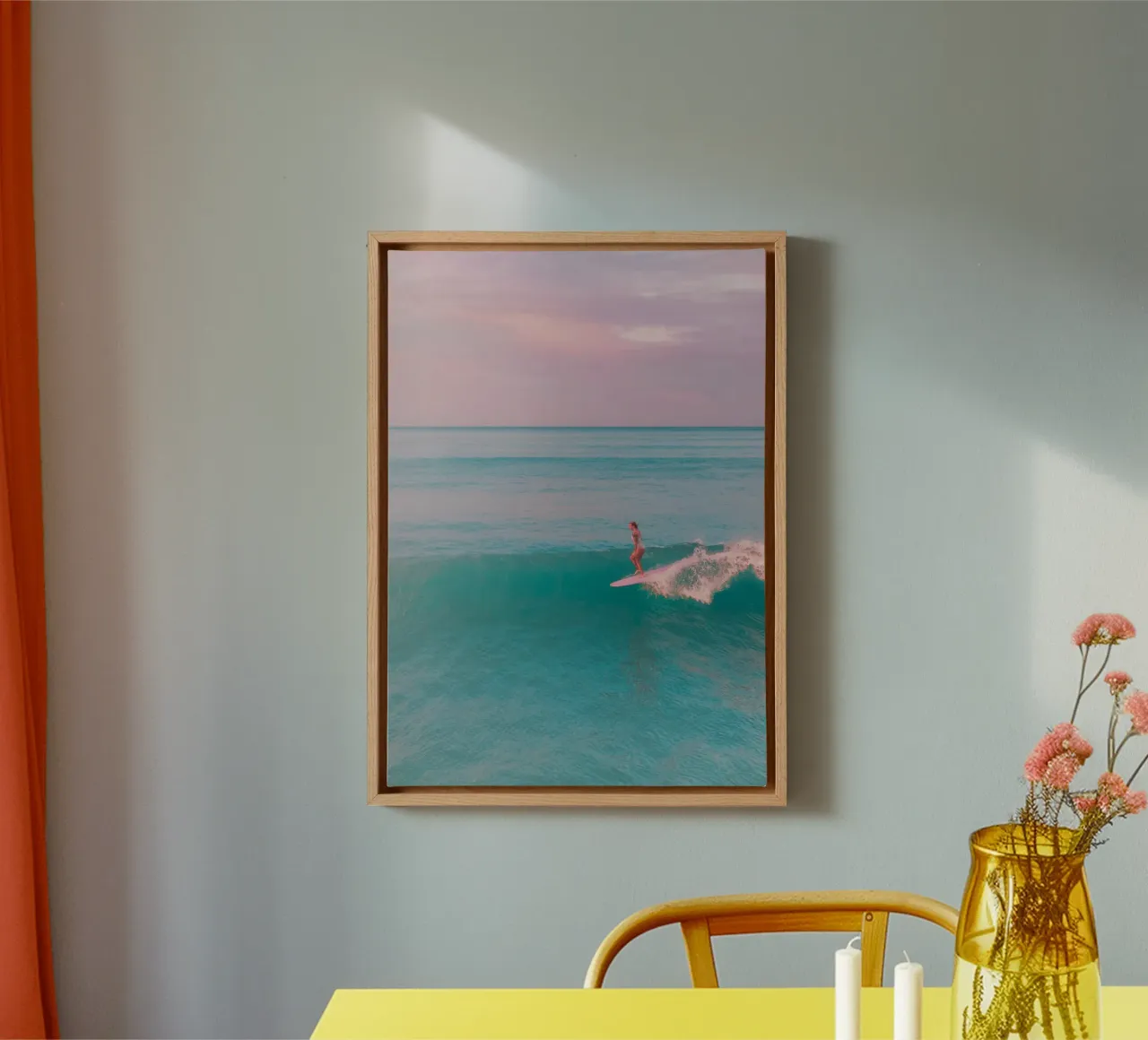 Donna surfista Rosa Cielo Oceano Turchese Arte tela con Cornice a cassetta da dawnthesea