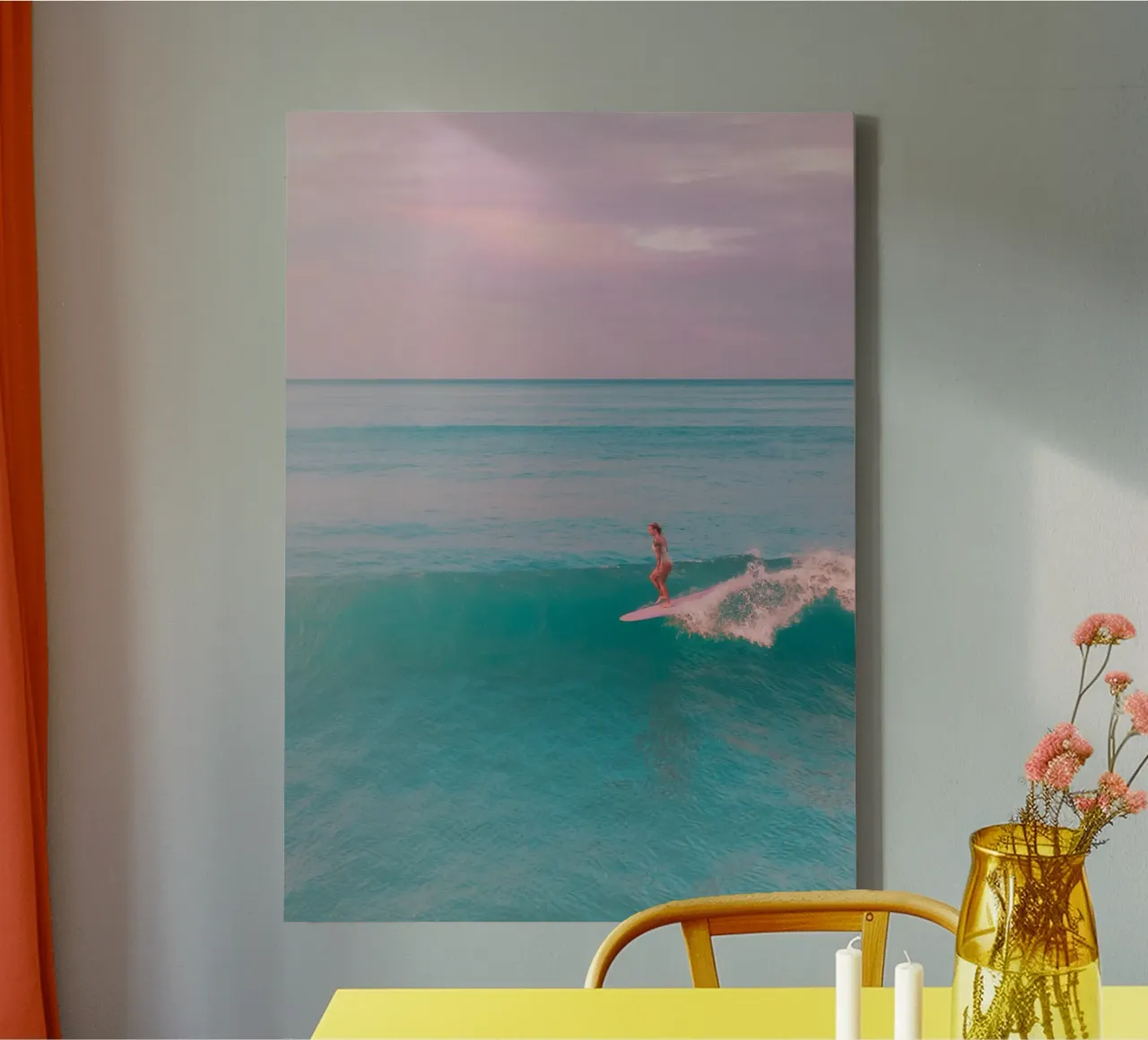 Donna surfista Rosa Cielo Oceano Turchese Arte tela con Cornice a cassetta da dawnthesea