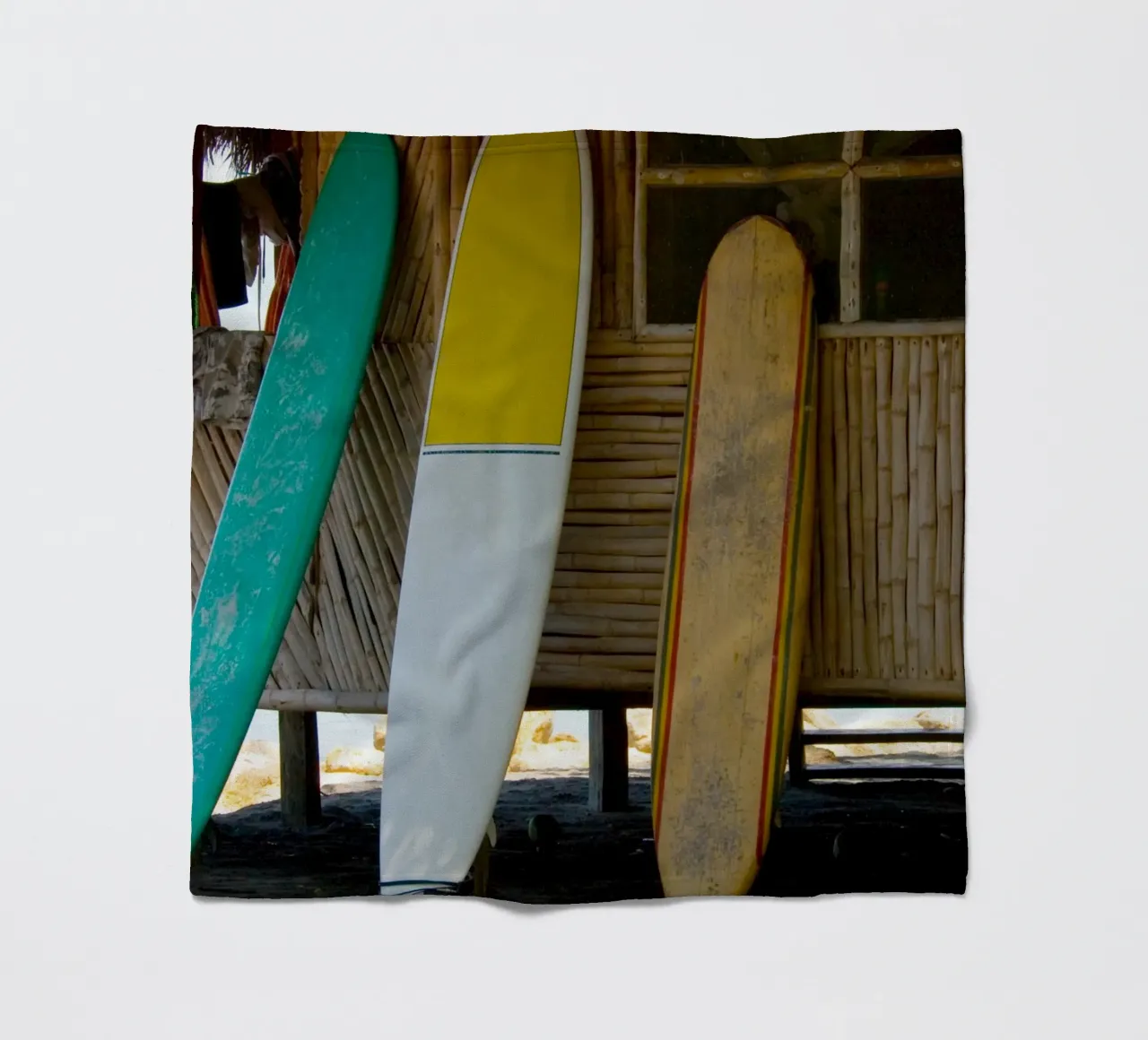 Surf Shack Vibes Tropisches Strandbrett Lineup Fleecedecke von dawnthesea