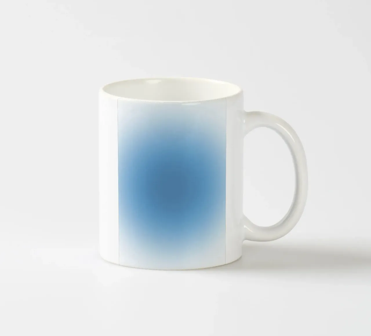 Hemelsblauw Aura verloop sereen abstracte kunst keramische mok van dawnthesea