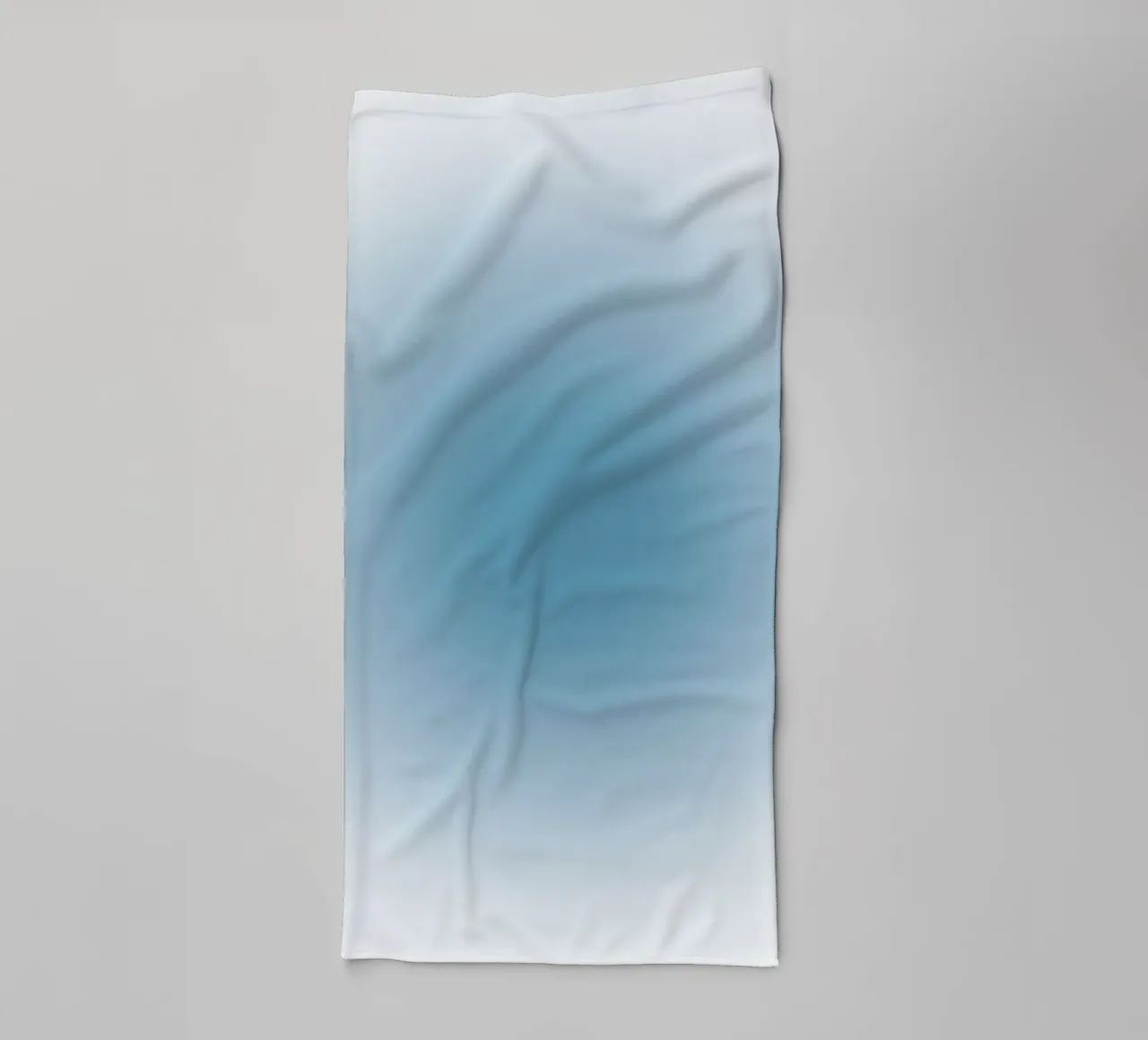 Diepblauwe Aura Kleurverloop Kalmerende Abstracte Kunst badhanddoek van dawnthesea