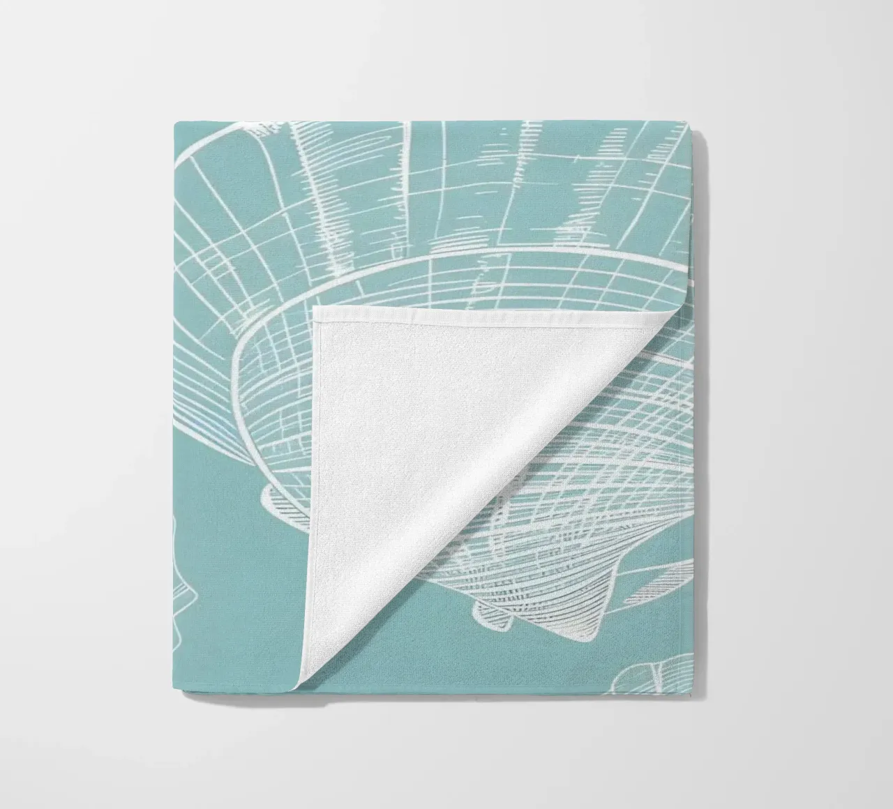Modello di conchiglie bianche Aqua Blue Coastal Art telo mare da dawnthesea