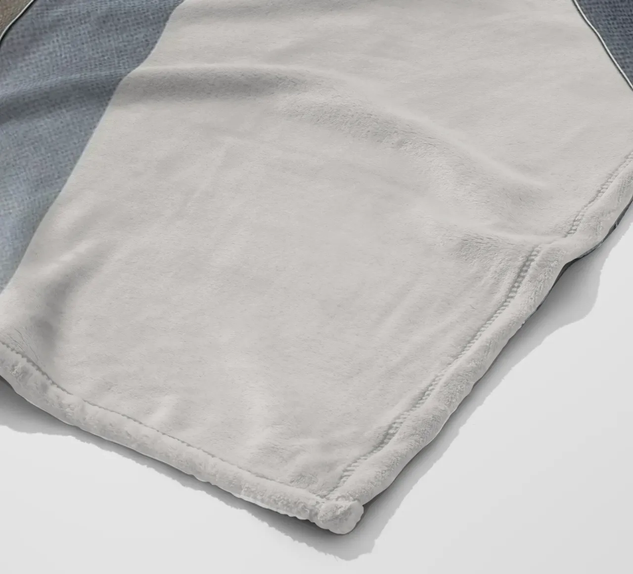 abstract geometric gray continuous coperta in pile da vintageshop