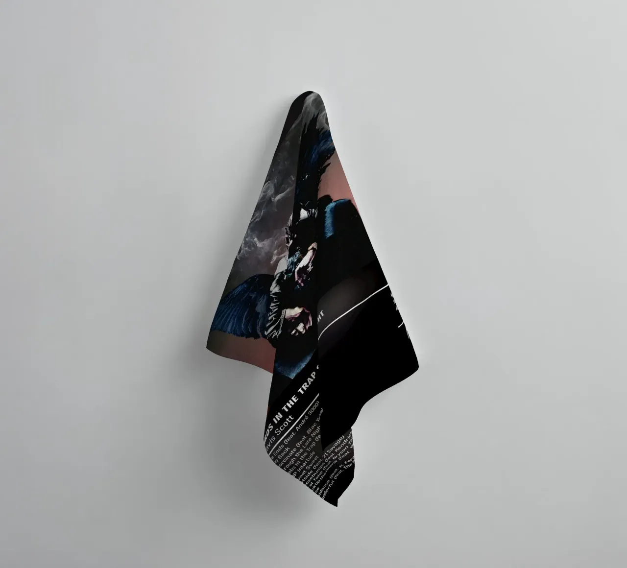 Birds in the Trap Sing McKnight (2016) by Travis Scott asciugamano da bagno da DGUnder