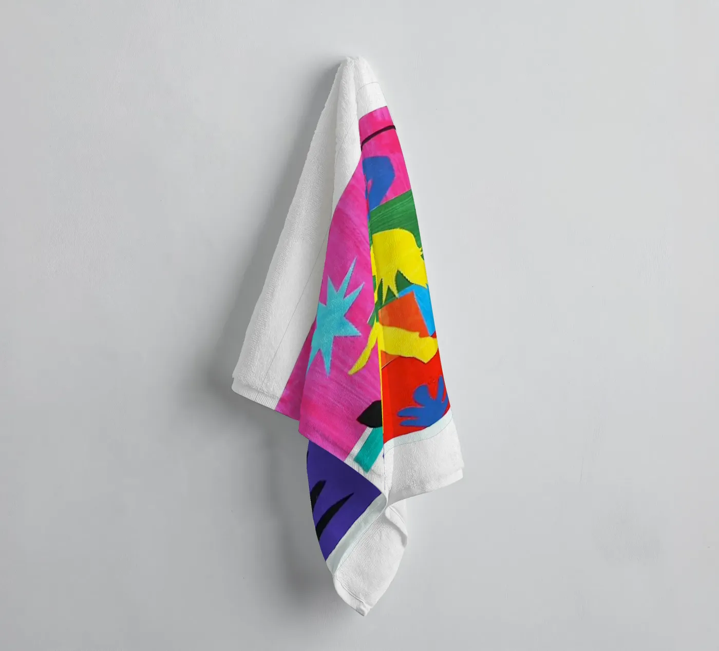 l'ombra della donna che balla asciugamano da bagno da briyan shop