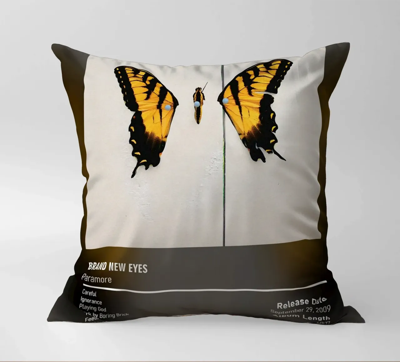 Brand New Eyes By Paramore cuscino da DGUnder