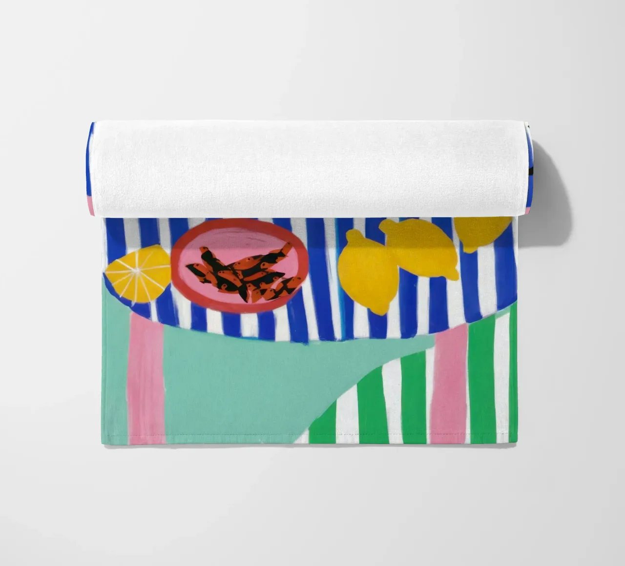 Gestreifter Fisch-Schmaus Strandtuch von Arcane Lines
