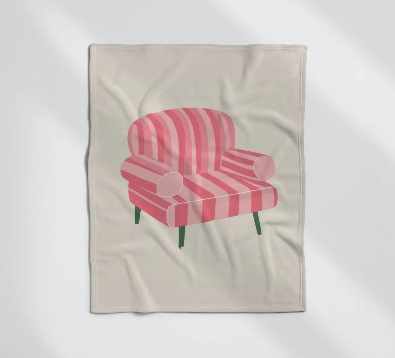 Poltrona a righe rosa coperta in pile da Lune Dreams