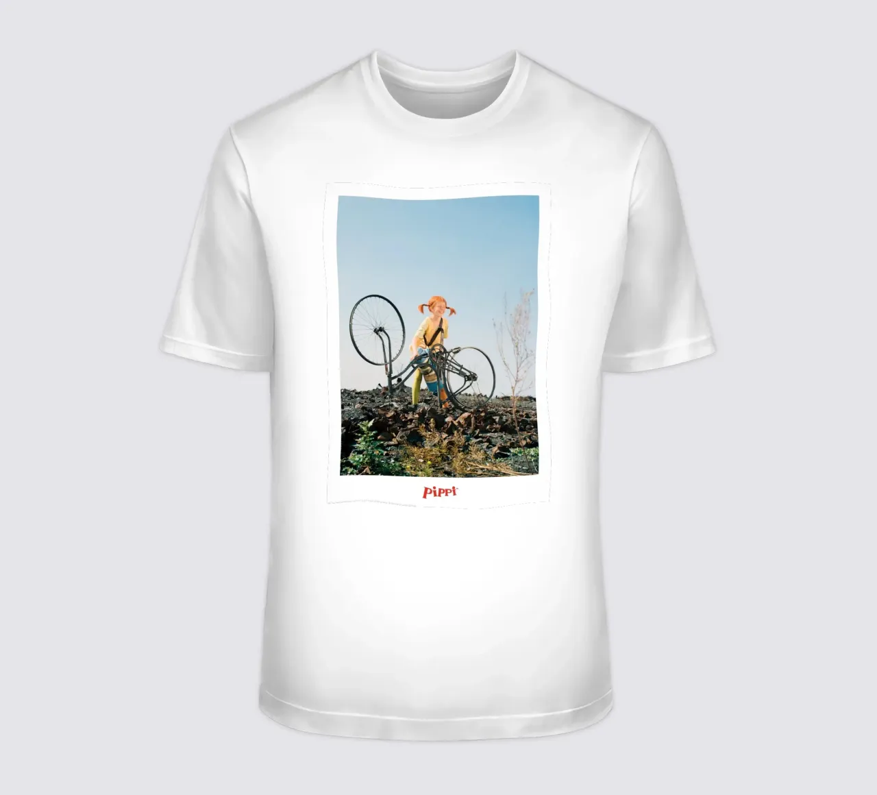 Pippi Calzelunghe e la sua bicicletta t-shirt da Earl Beeman