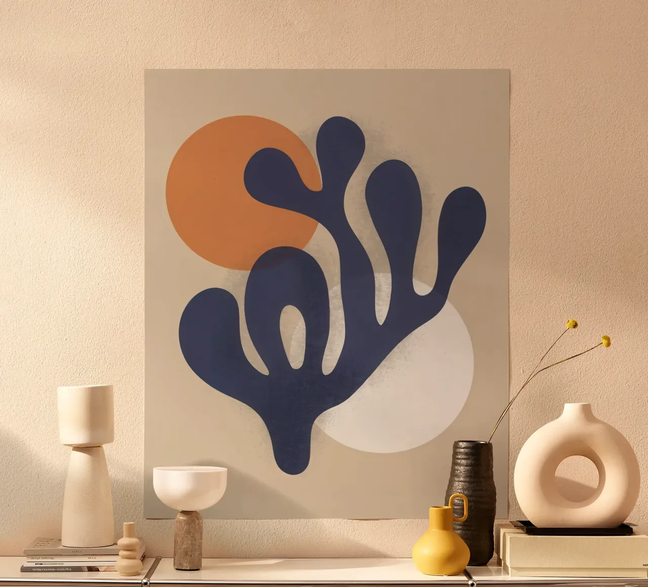 La calma ispirata da Matisse poster con telaio in plastica da Monuments Fire