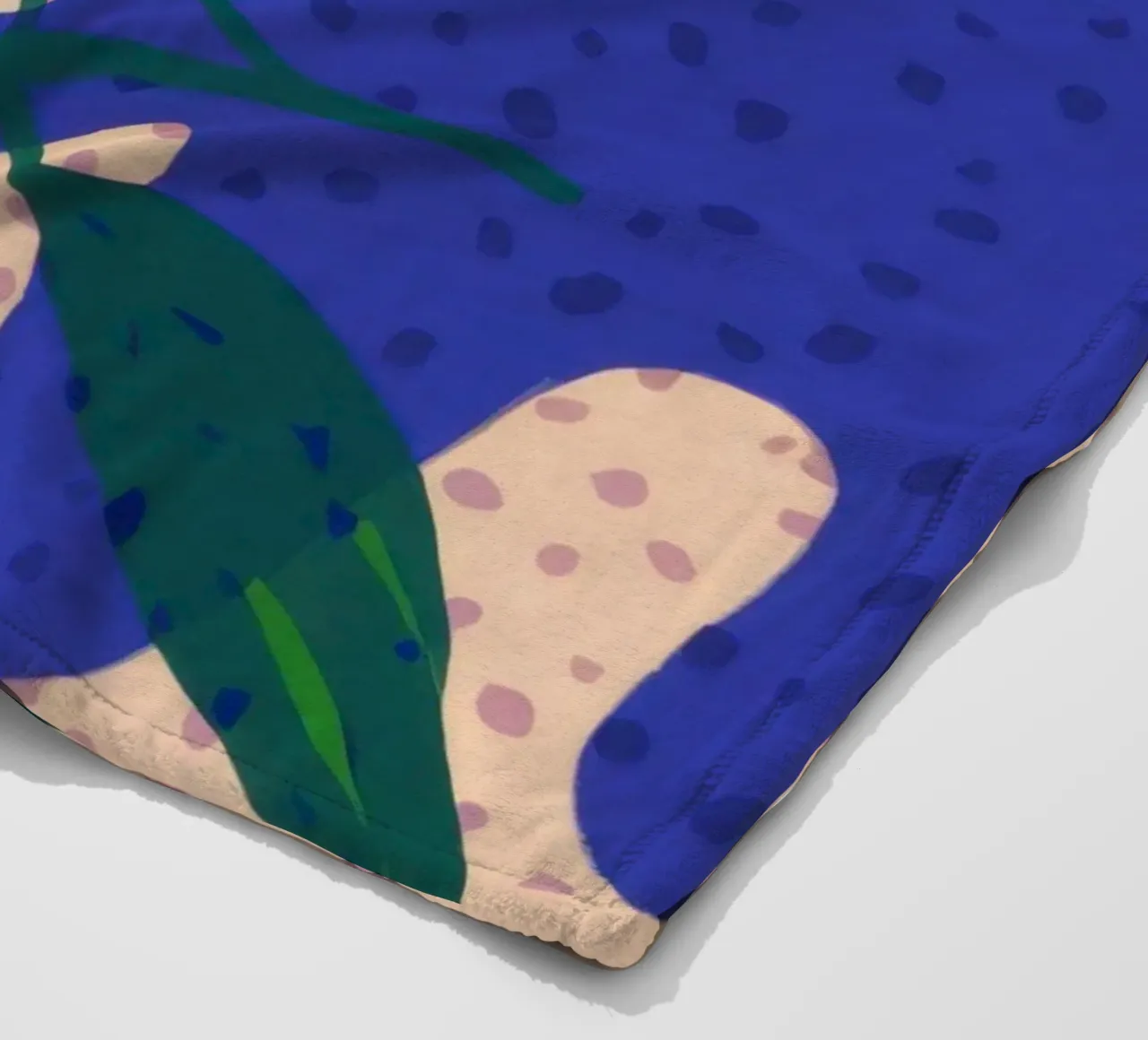 Indigo Leaf Study Fleecedecke von Monuments Fire