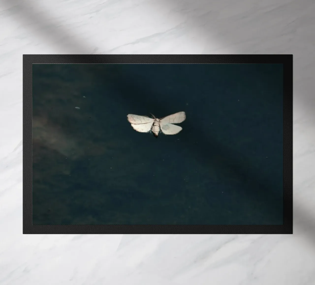 single delicate doormat by Histrol