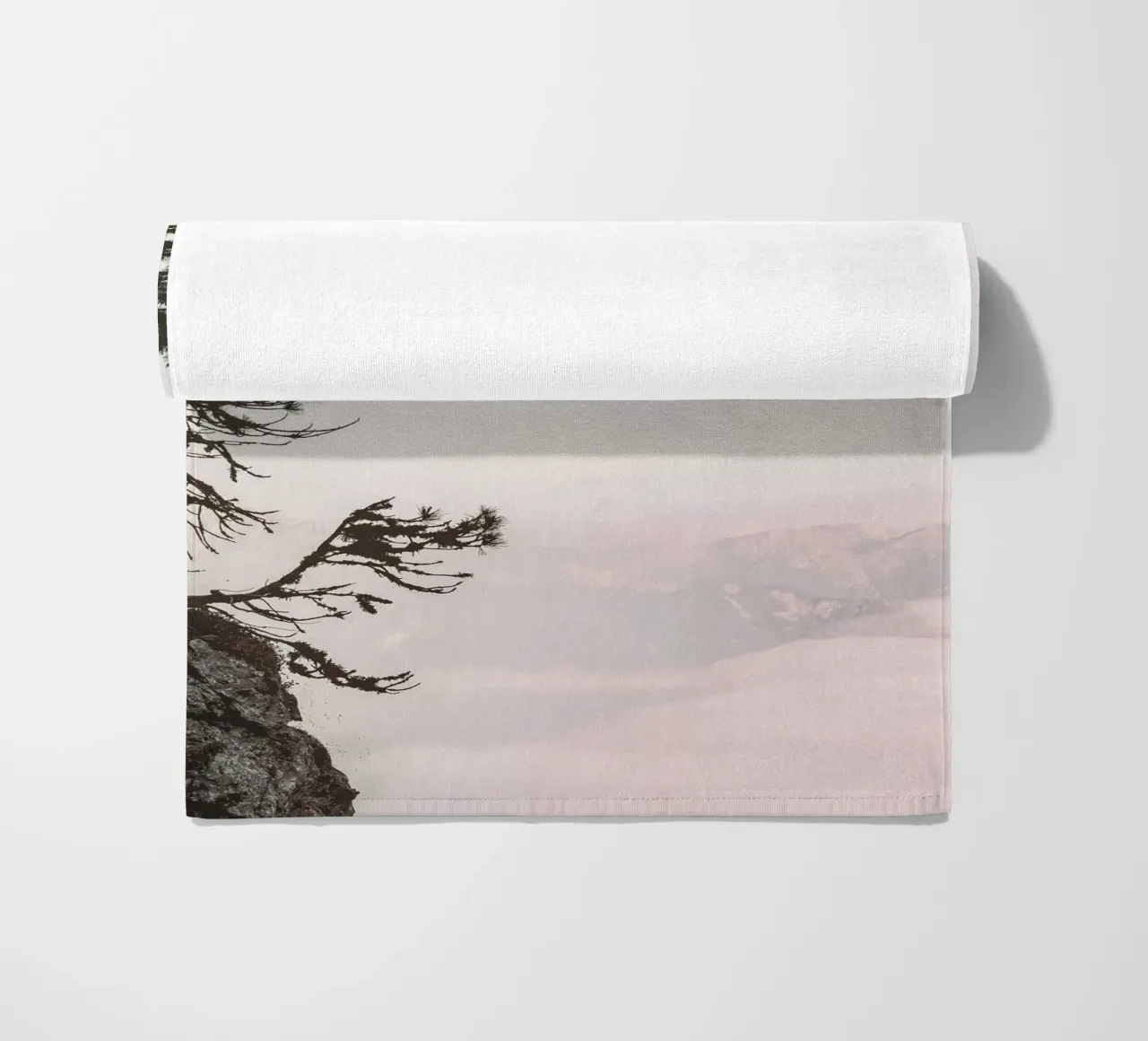 cliff pine tree telo mare da Histrol