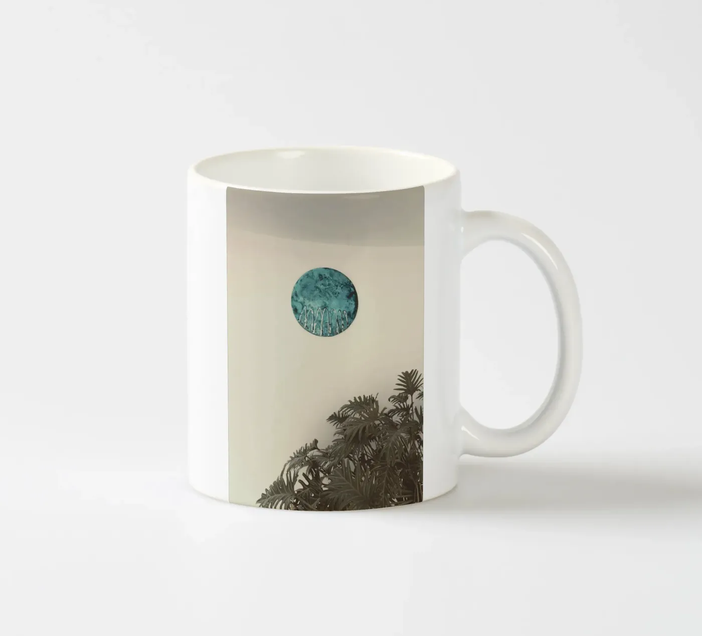 wall circular ceramic mug by Histrol