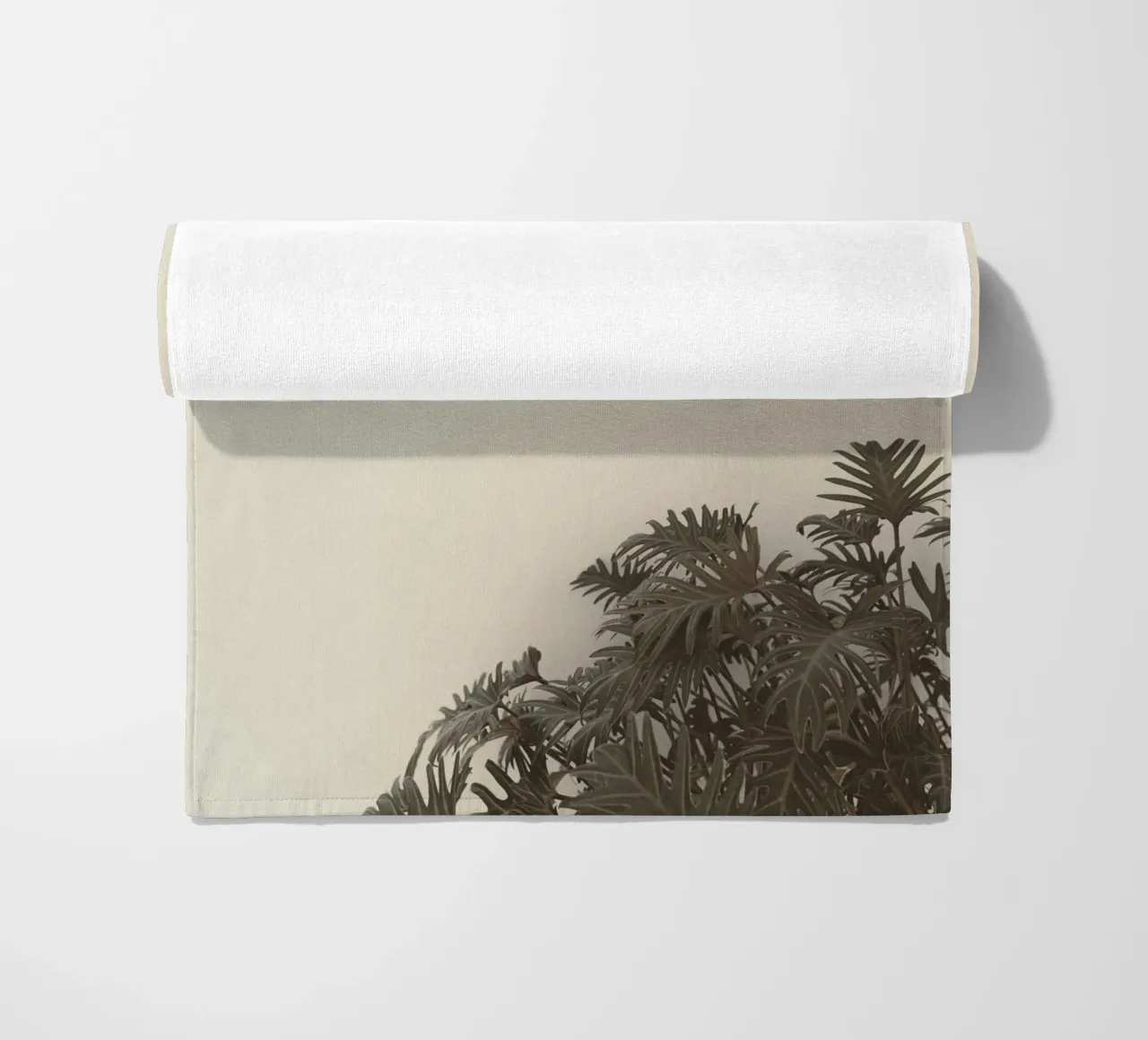 wall circular beach towel by Histrol