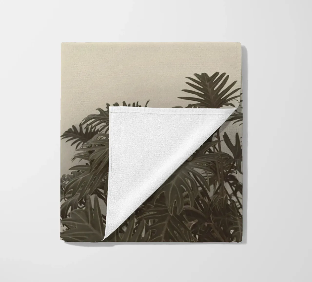 wall circular beach towel by Histrol