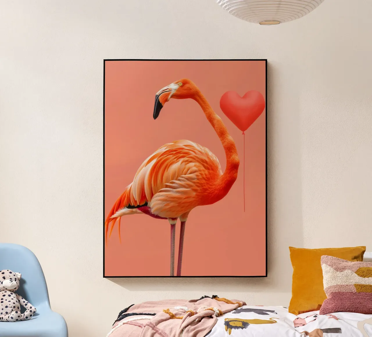 Un flamenco exótico posa elegantemente junto a un globo en forma de corazón metacrilato de DesignDoodle