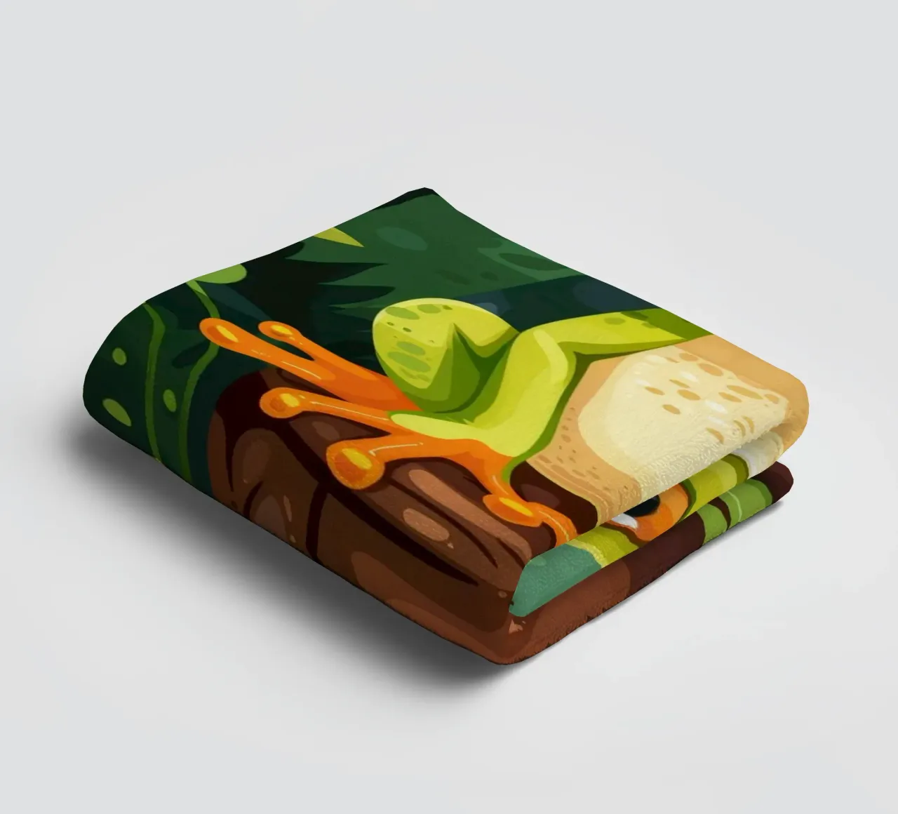 Grenouille vert vif perchée sur une souche d'arbre entourée d'une végétation luxuriante. serviette de bain de DesignDoodle