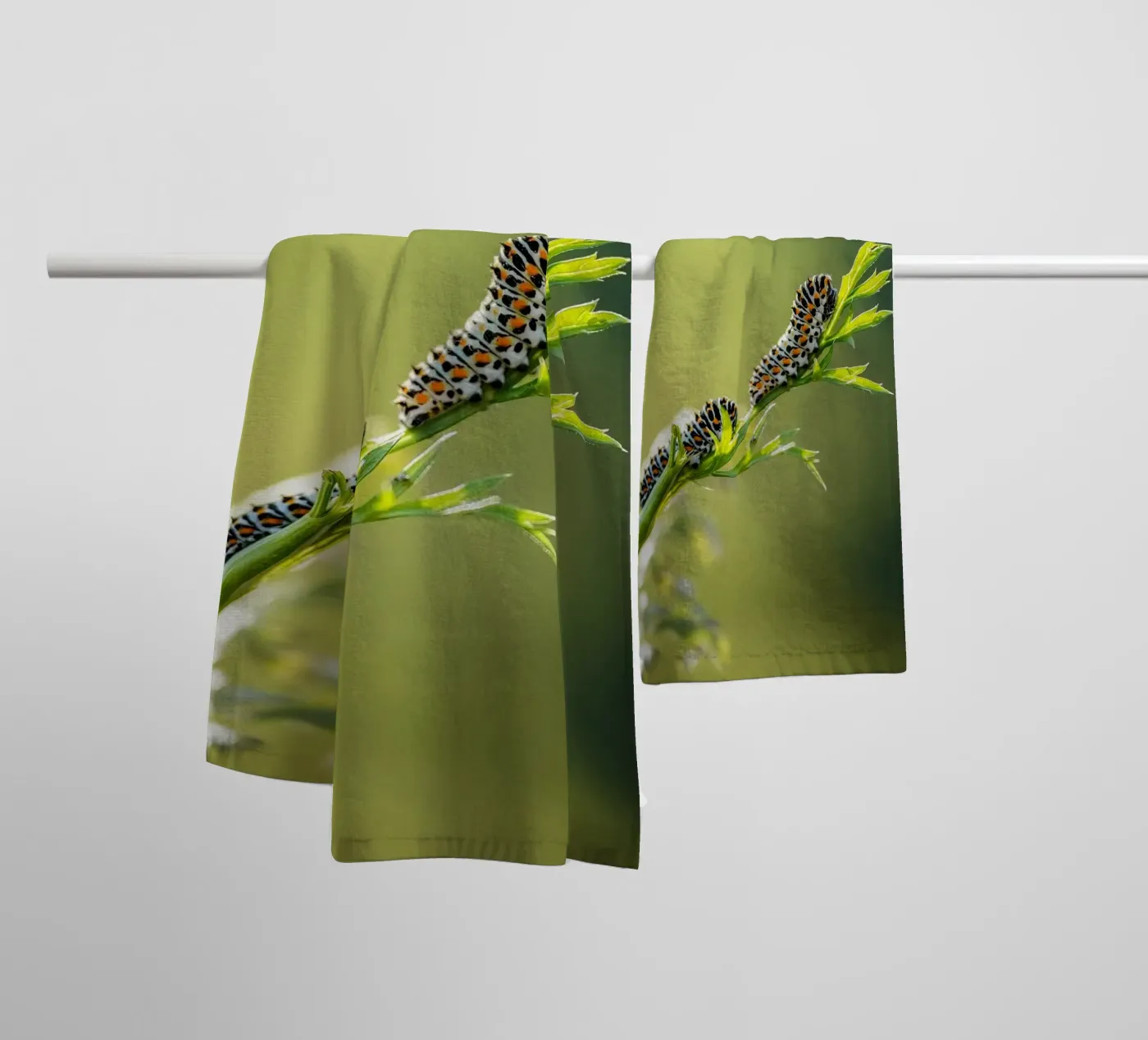 Rups badhanddoek van Tom's Wildlife