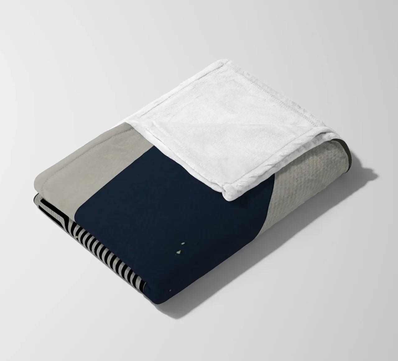 Semplicità VIII coperta in pile da Adam Bican
