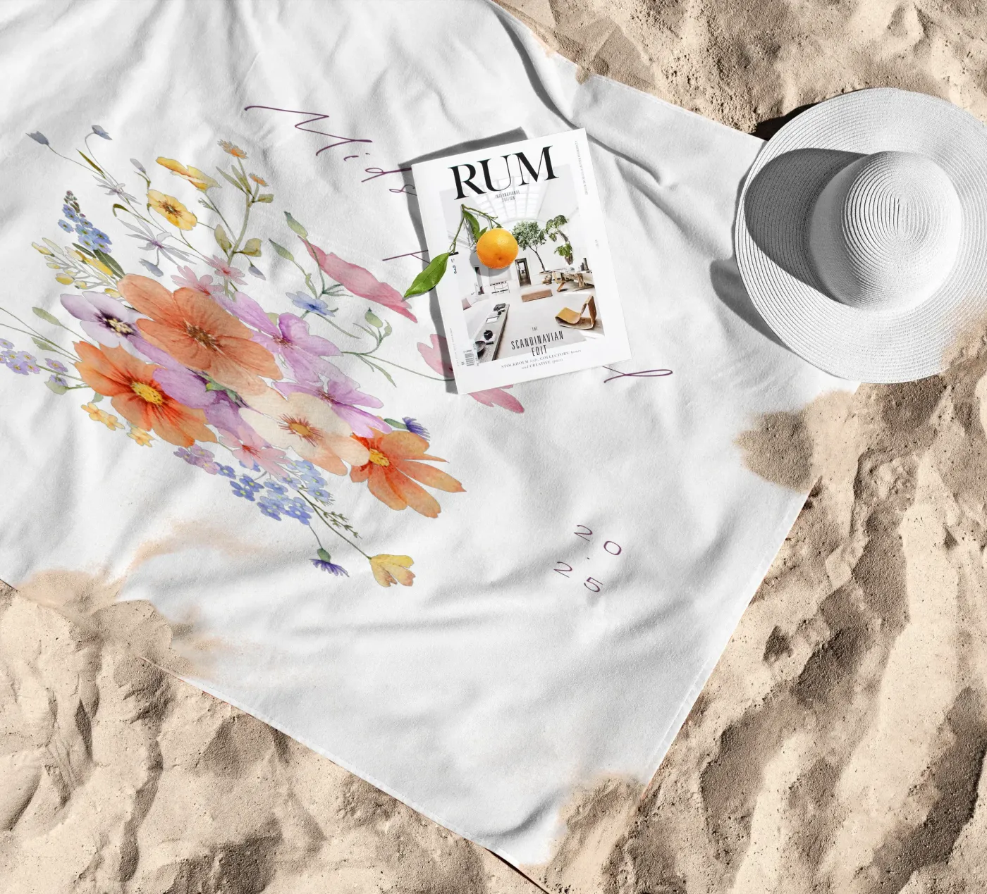 Colourblocking beach towel by Kartenliebe