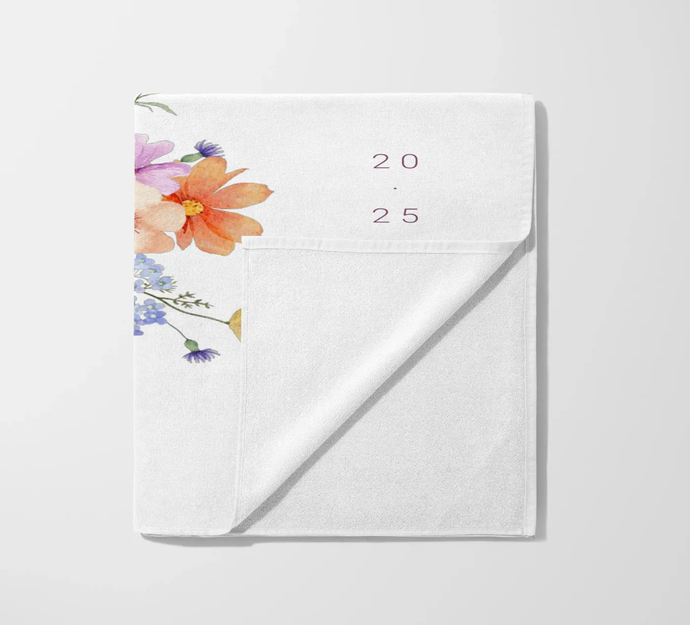 Colourblocking beach towel by Kartenliebe