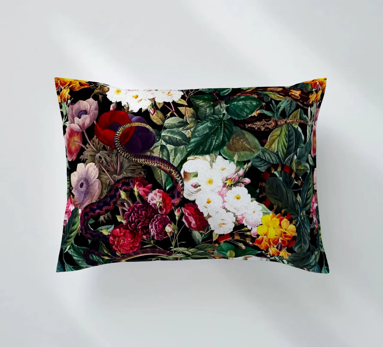 Flowers and Snake Pattern cuscino da burcukorkmazyurek