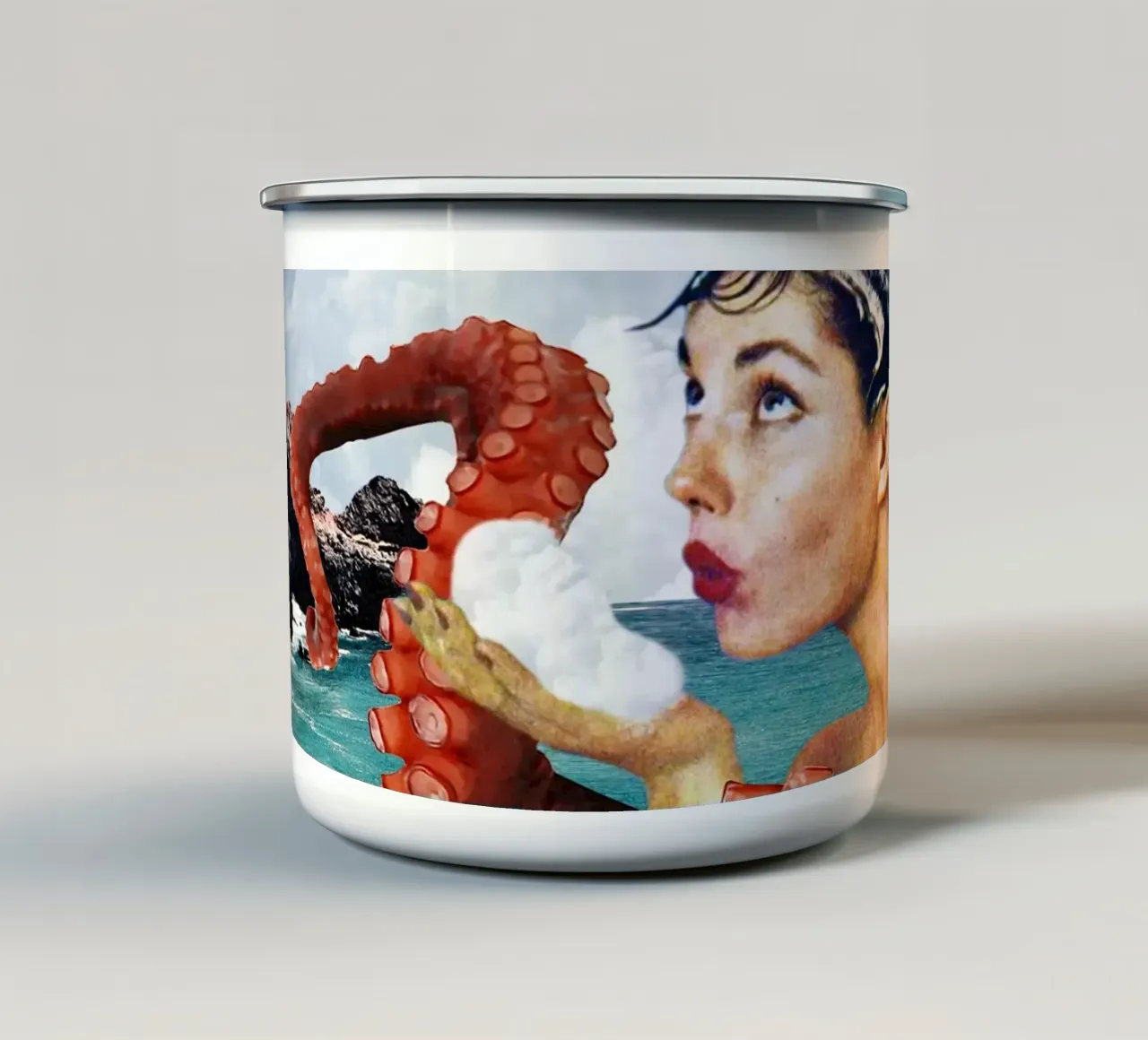 Ursula the Sea Creature tazza in smalto da MsGonzalez