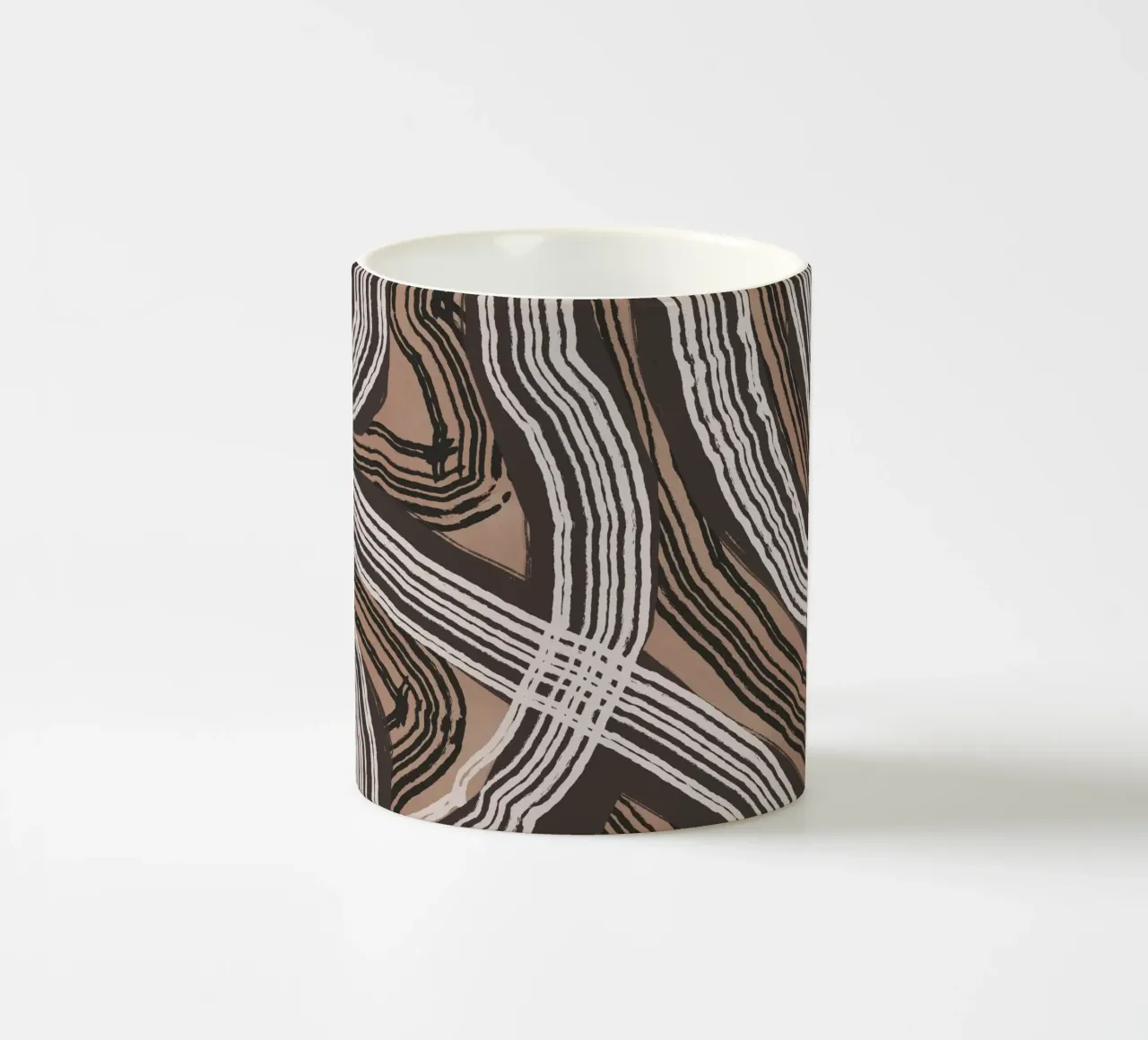 Astrazione delle linee 19 tazza in ceramica da Little Dean