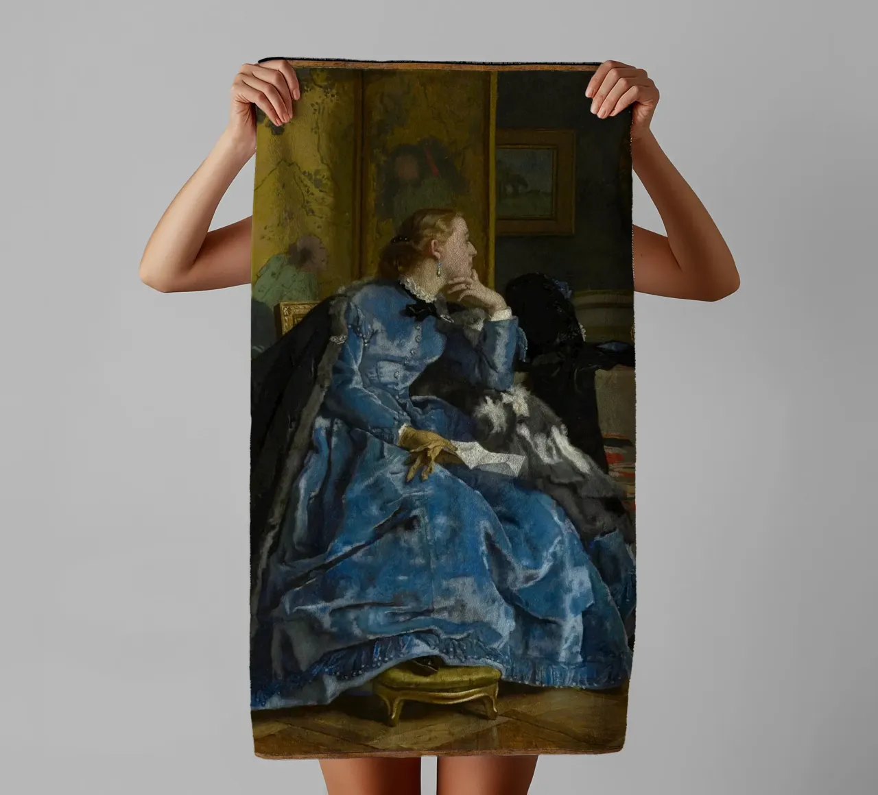 Alfred Stevens, Una duchessa (Il vestito blu) asciugamano da bagno da Little Art Histories