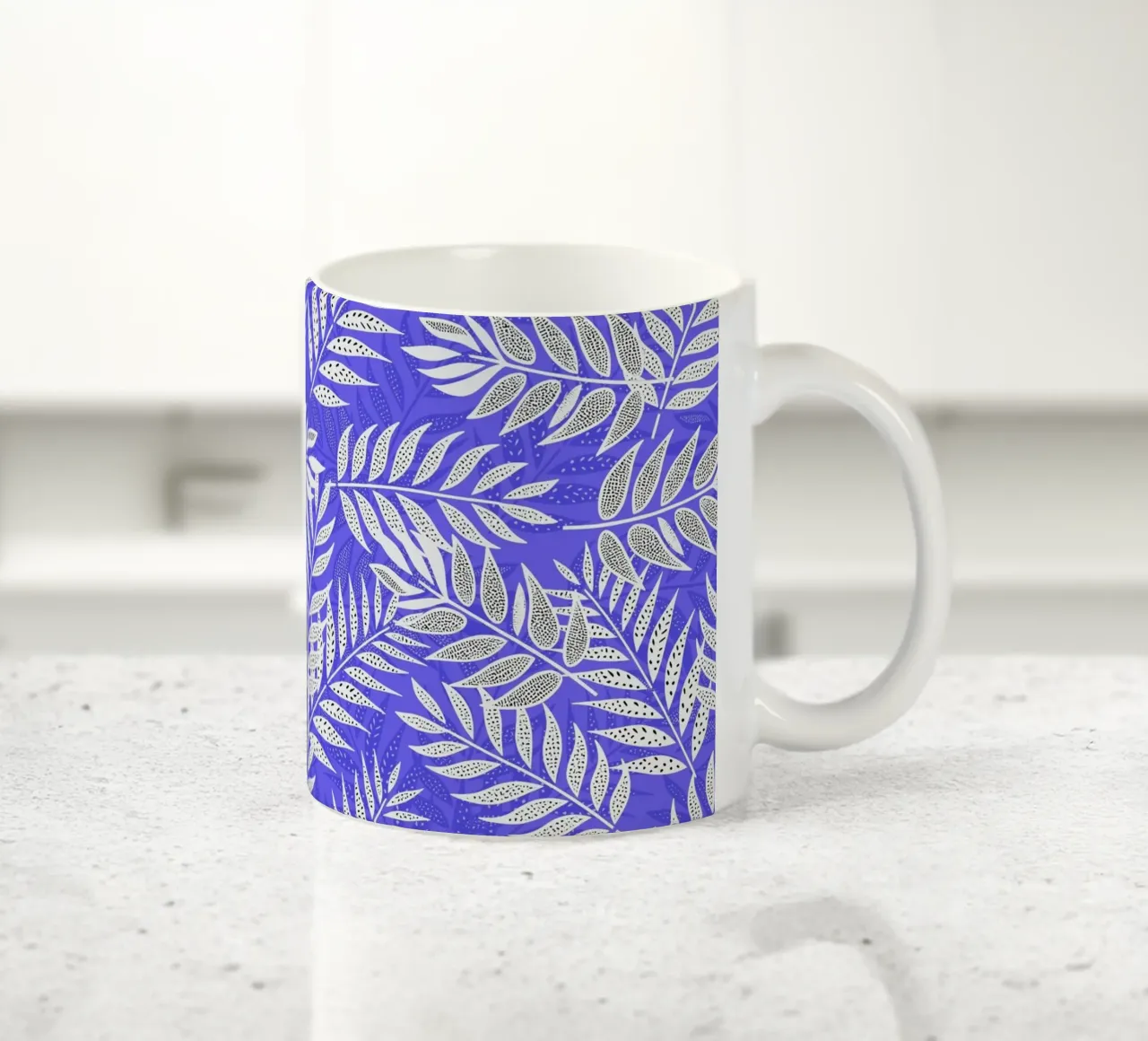Foglie di palma tropicali blu e bianche tazza in ceramica da SilverPegasus