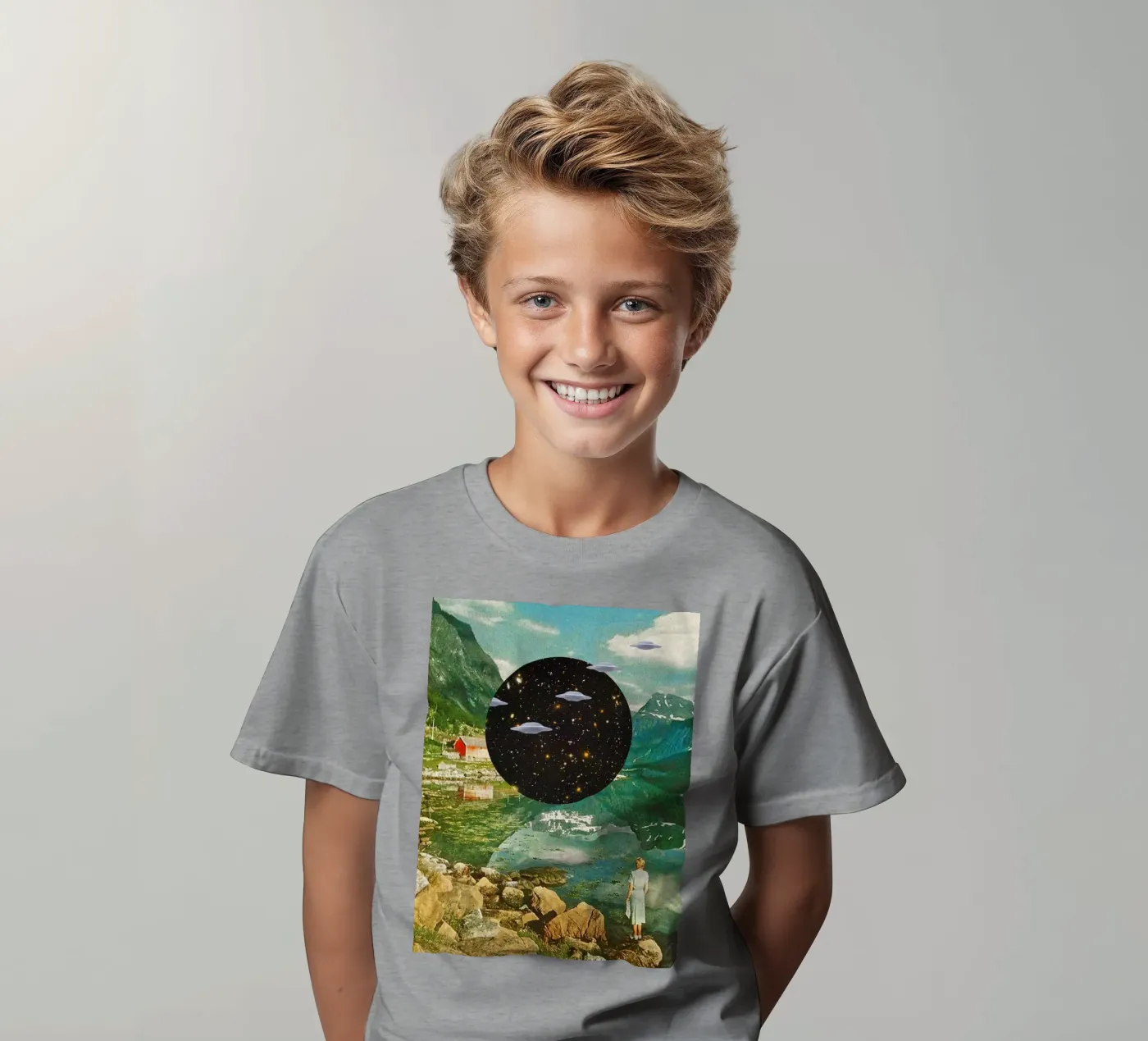 Alien Escapade t-shirt bambini da MsGonzalez