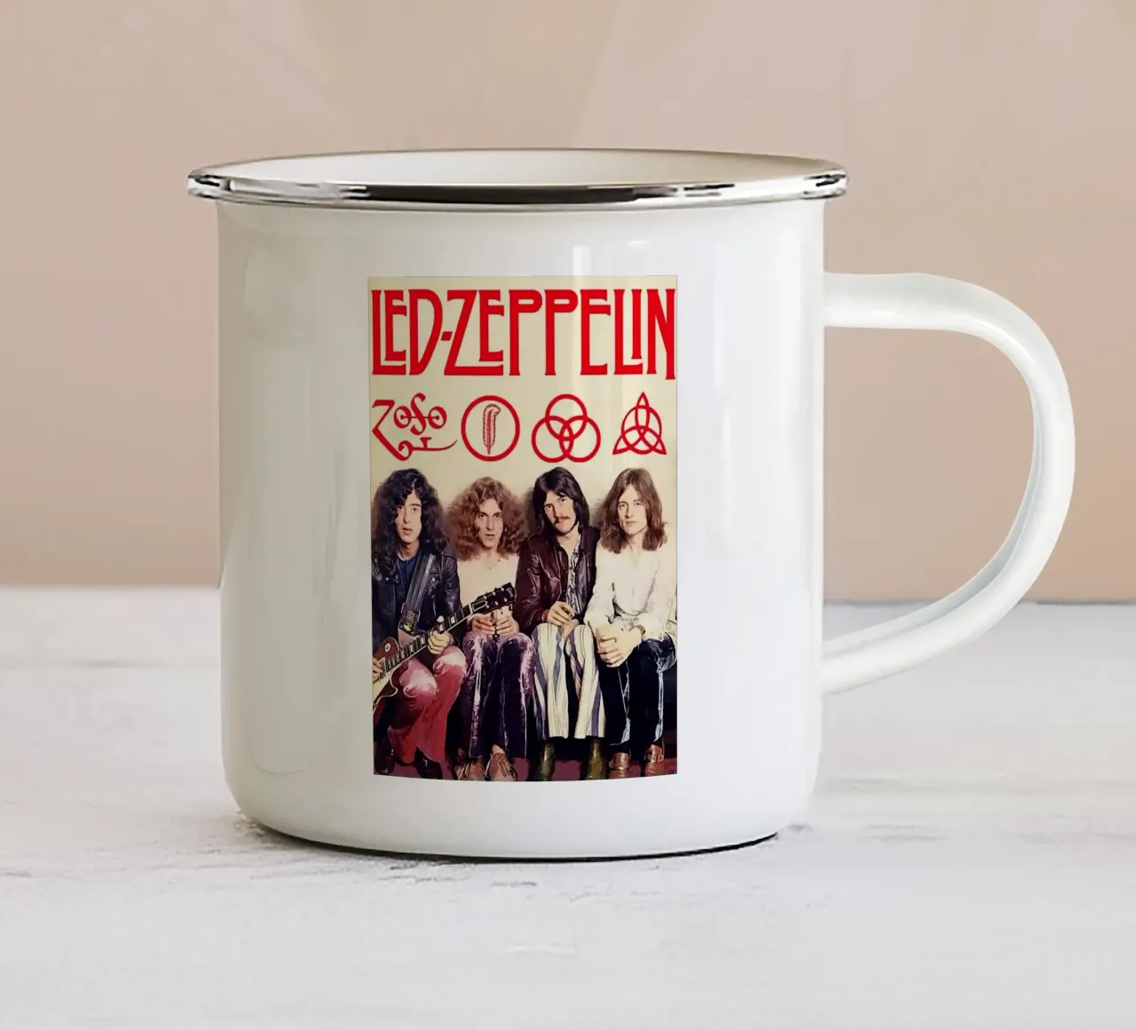 Le groupe Led Zeppelin mug en émail de vanhesling