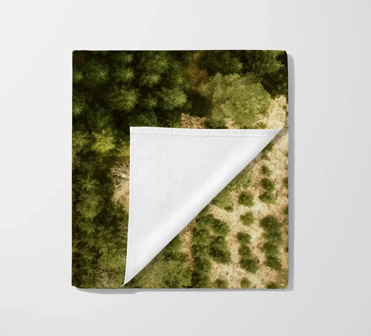 alberi della foresta telo mare da Earthly Visions