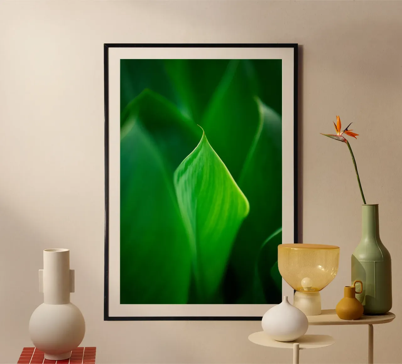 verde foglia poster con telaio in plastica da Earthly Visions