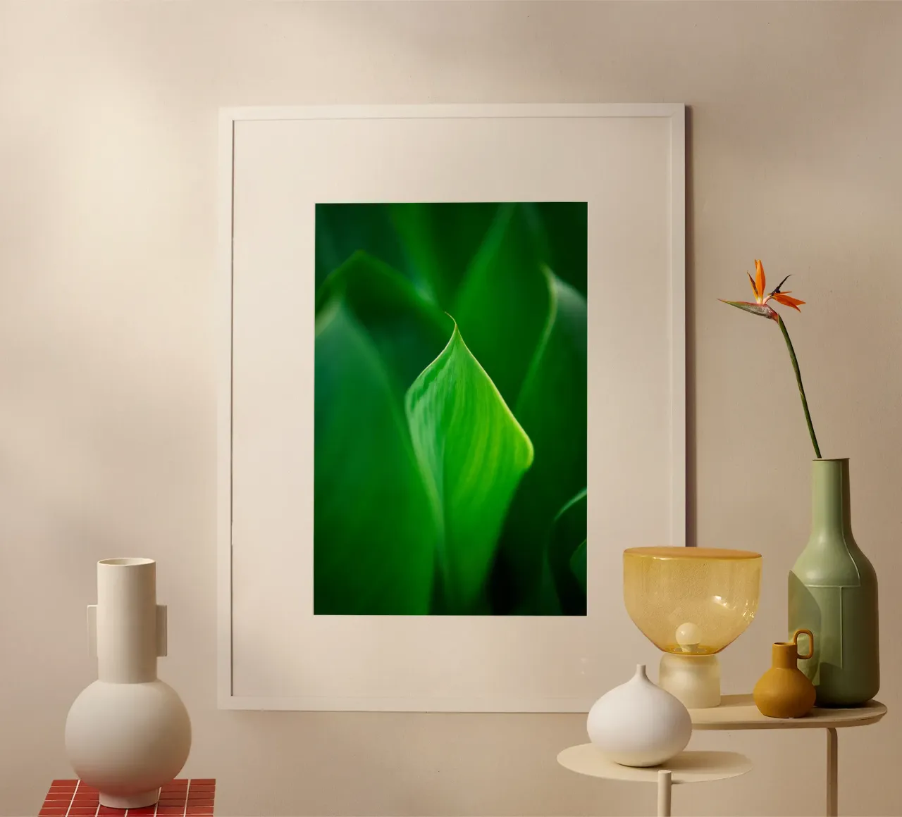 verde foglia poster con telaio in plastica da Earthly Visions