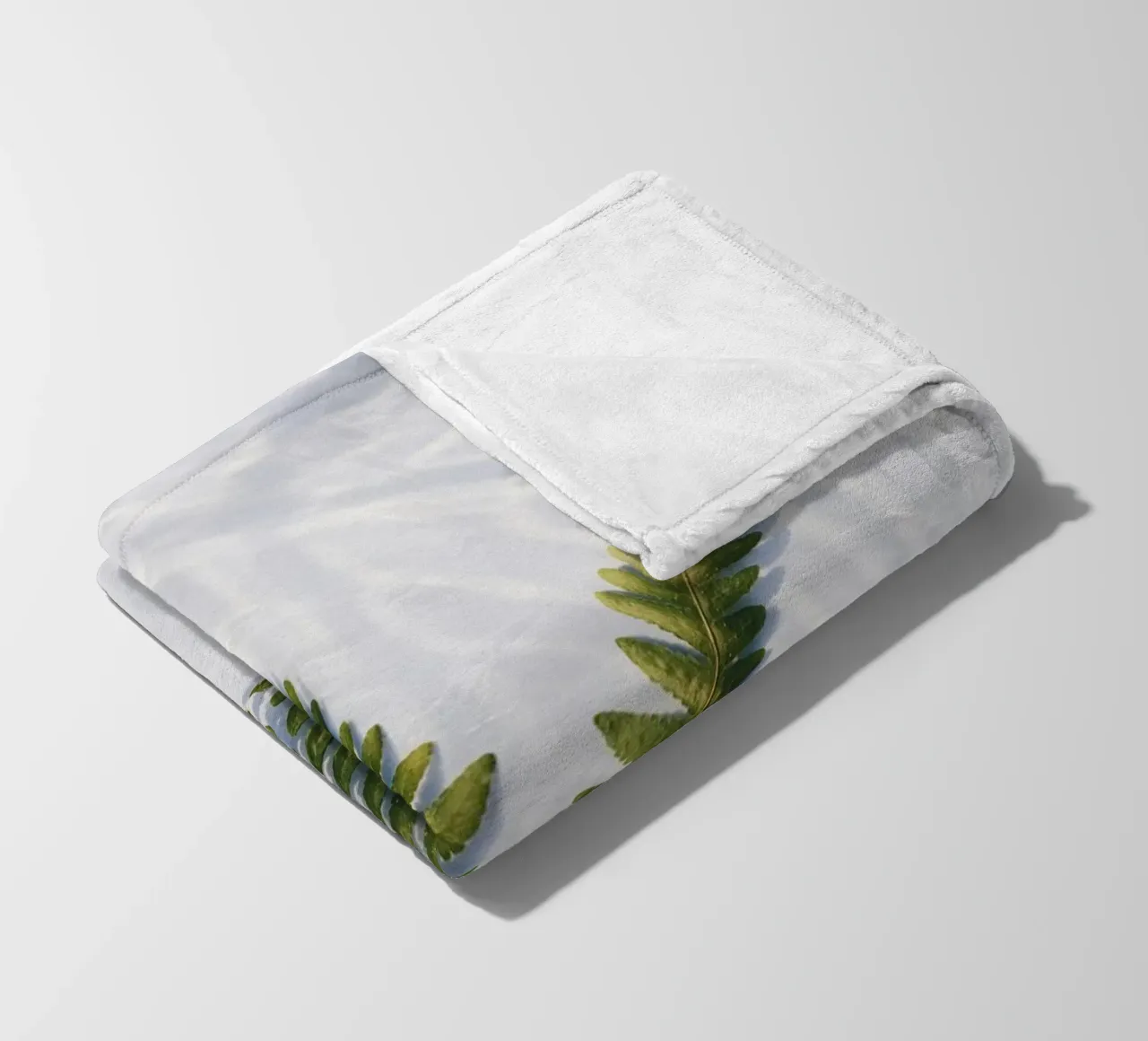 foglia di felce coperta in pile da Earthly Visions