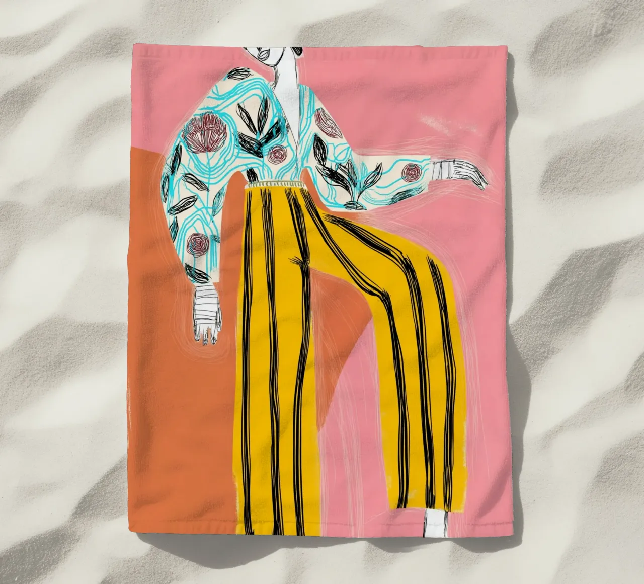Figura di moda in grassetto - Arte astratta floreale e a righe telo mare da vintagepod