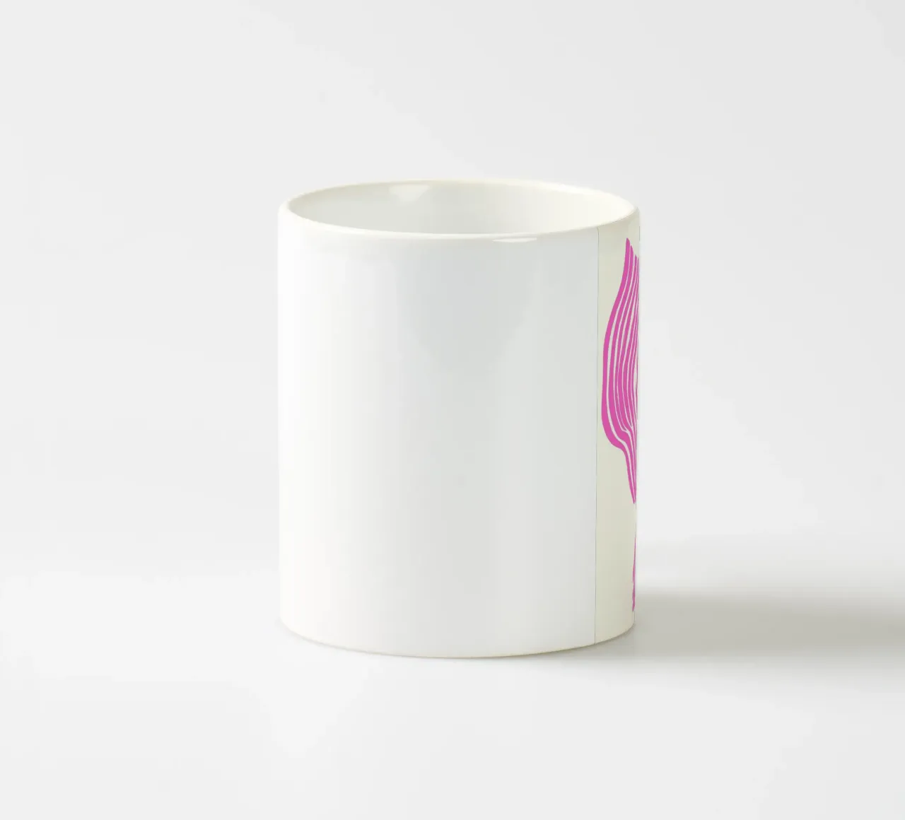 Onde astratte rosa vibranti - Pattern art moderno tazza in ceramica da vintagepod
