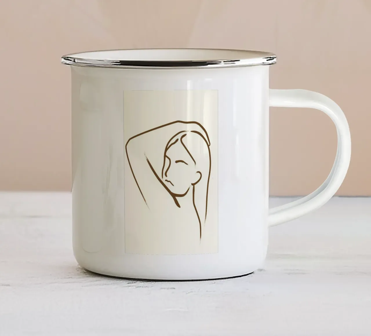 Line art donna serena - Contemplazione minimalista tazza in smalto da vintagepod